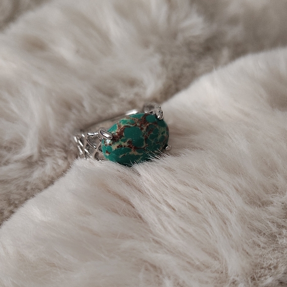 Gemstone Ring With Heart Band - Picture 1 of 5